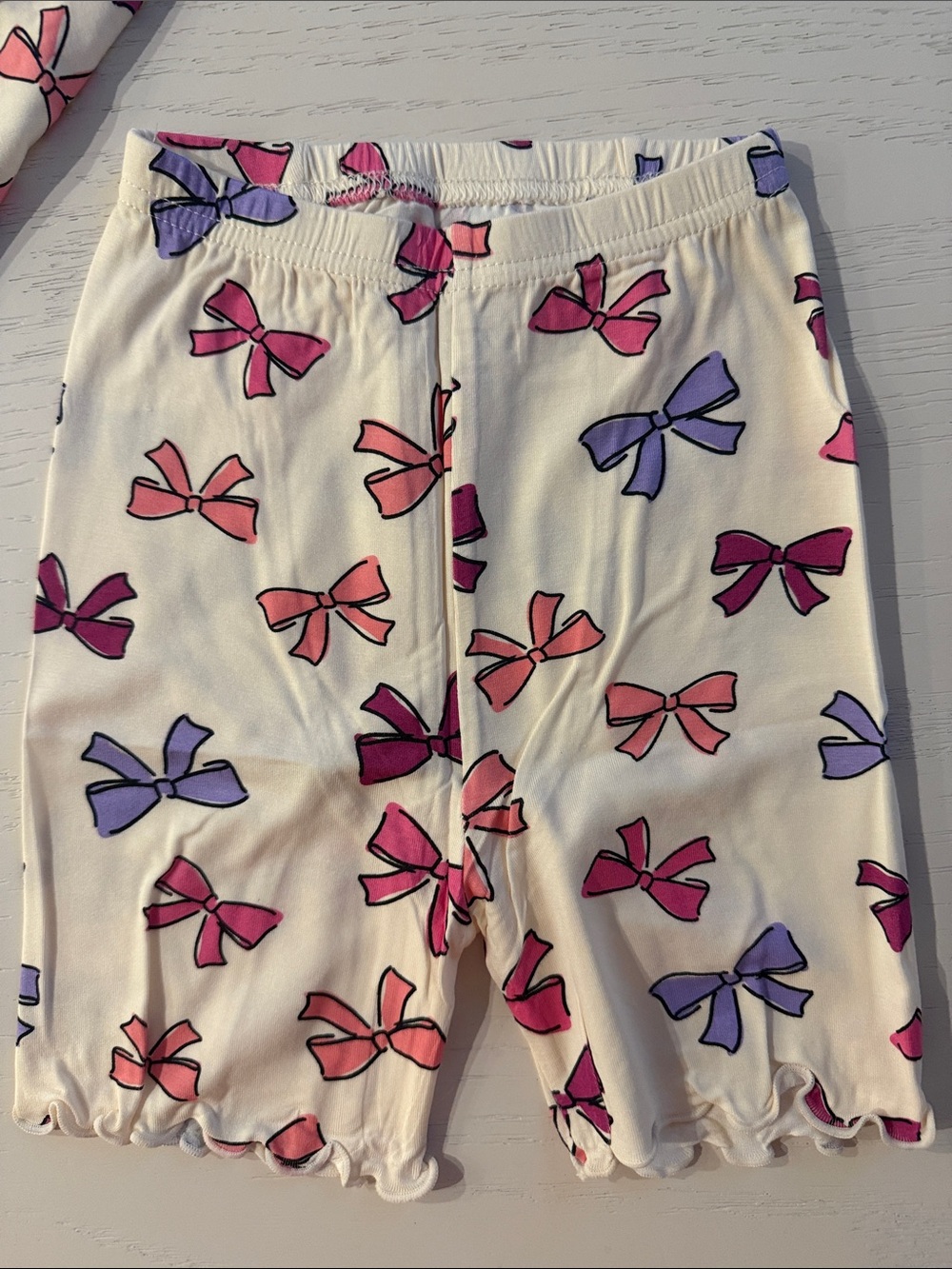 Girls Cream Bow Print Short Sleeve Pajama Set 2T 3T 4-5 6-7 - Picture 5 of 5